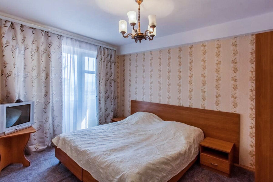 2 местный 2 комнатный номер 1 категории корпус 3 в санатории Лермонтова Пятигорск - фотография