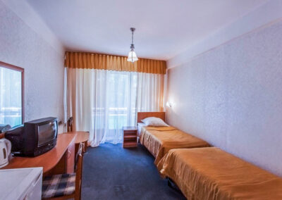 2 местный номер 2 категории корпус 3 в санатории Леронтова Пятигорск - фотография