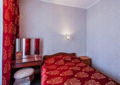 2 местный 2 комнатный номер 1 категории корпус 1 в санатории Лермонтова Пятигорск - фотография