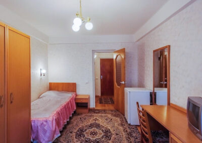 1 местный номер 1 категории корпус 3 в санатории Лермонтова Пятигорск - фотография