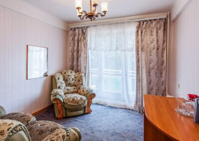 2 местный 2 комнатный номер 1 категории корпус 3 в санатории Лермонтова Пятигорск - фотография