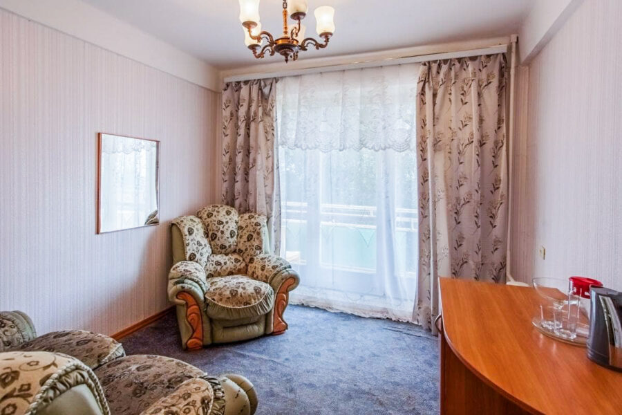 2 местный 2 комнатный номер 1 категории корпус 3 в санатории Лермонтова Пятигорск - фотография