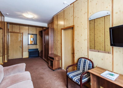 2 местный 2 комнатный номер 1 категории в санатории Лермонтова Пятигорск - фотография