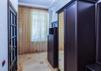 Апартаменты 2 местный 2 комнатный 10 корпус в санатории Лермонтова Пятигорск - фотография