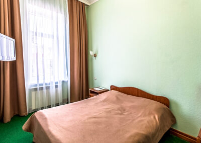 Номер 2 местный 2 комнатный 1 категории в 5 корпусе в санатории «Лермонтова» в г. Пятигорск - фотография