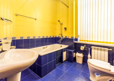 Номер 2 местный 2 комнатный 1 категории в 5 корпусе в санатории «Лермонтова» в г. Пятигорск - фотография