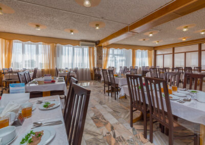 Обеденный зал в санатории Лермонтова Пятигорск - фотография