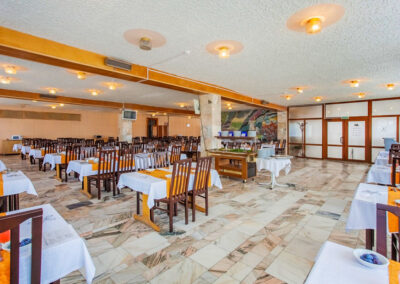 Обеденный зал в санатории Лермонтова Пятигорск - фотография