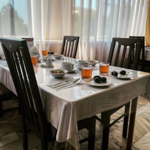 Обеденный зал в санатории Лермонтова Пятигорск - фотография