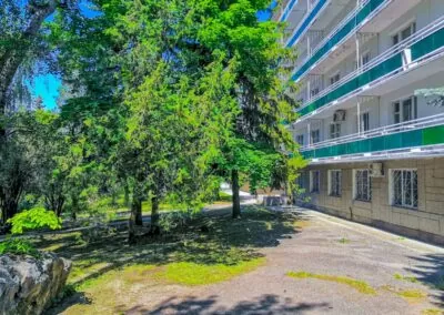 Задняя сторона 4 корпуса санатория Лермонтова Пятигорск - фотография