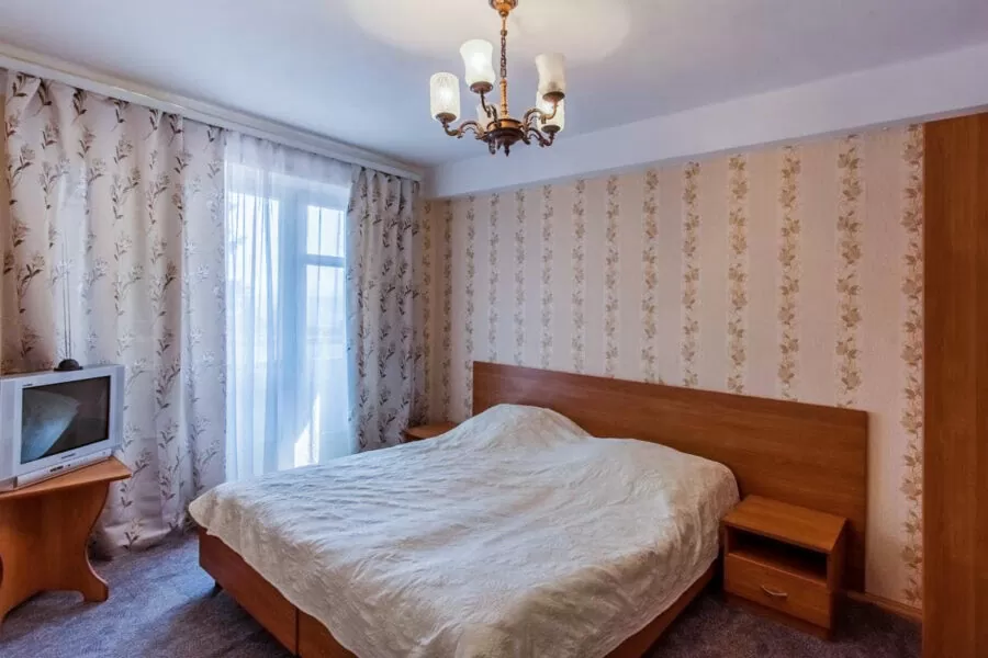 2 местный 2 комнатный номер 1 категории корпус 3 в санатории Лермонтова Пятигорск - фотография