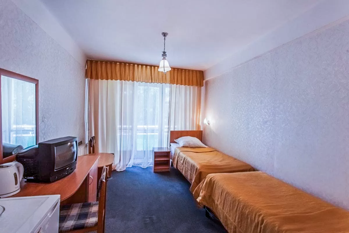 2 местный номер 2 категории корпус 3 в санатории Леронтова Пятигорск - фотография