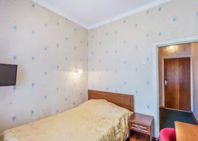 1 местный номер 2 категории в 1 корпусе в санатории Лермонтова Пятигорск - фотография