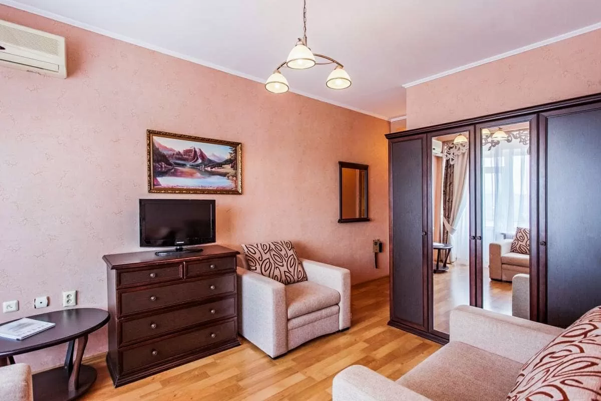 Люкс в 4 корпусе в санатории Лермонтова Пятигорск - фотография