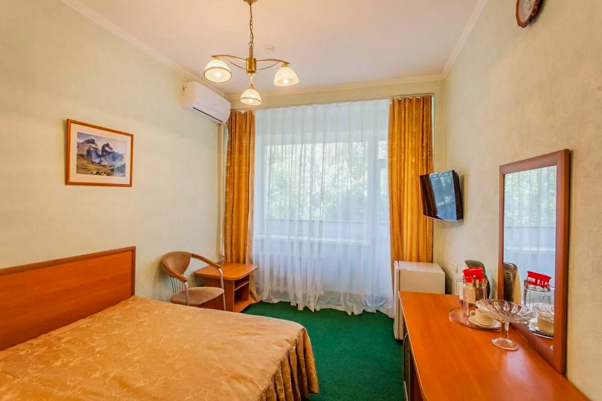 1 местный 1 категории номер в санатории Лермонтова Пятигорск - фотография
