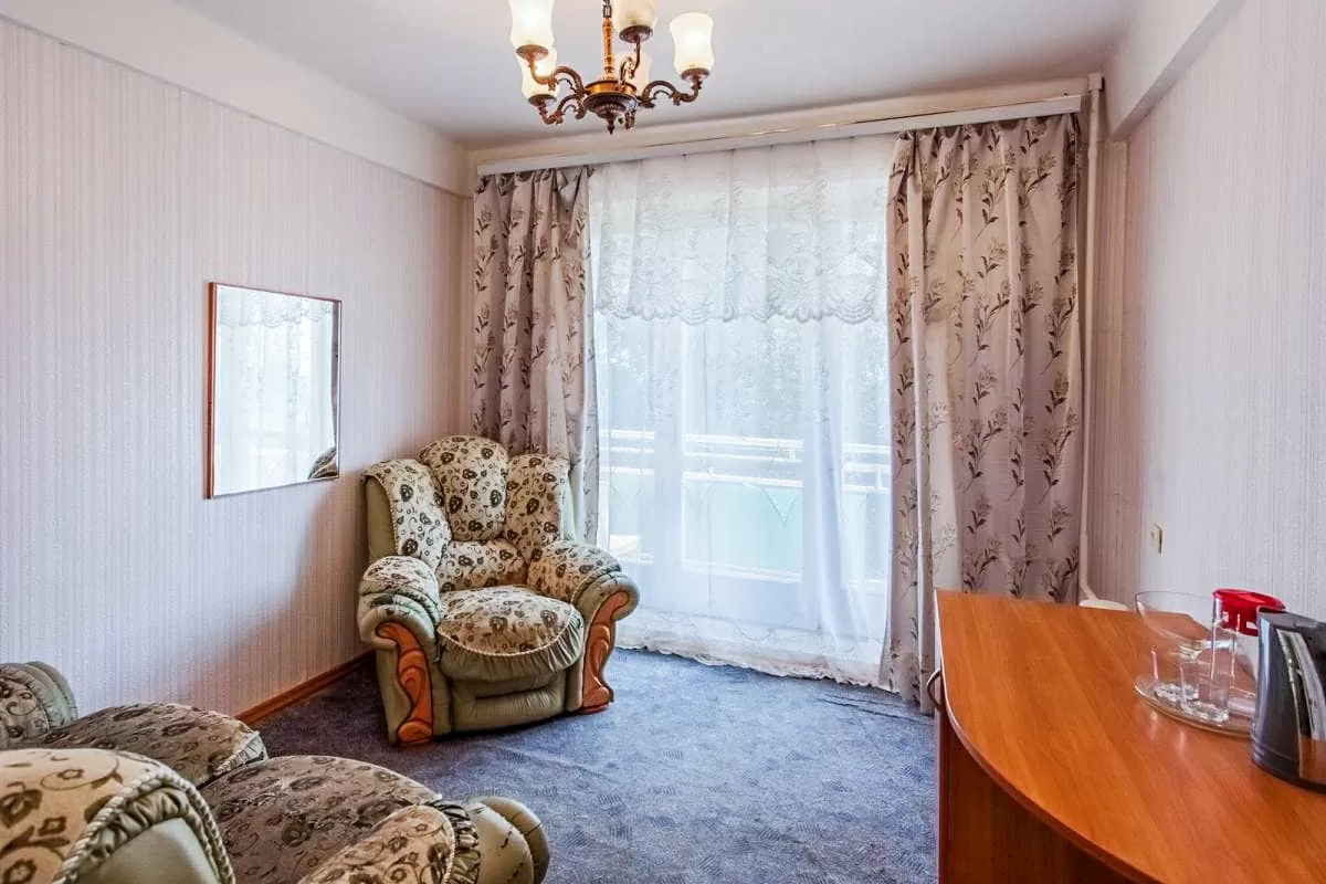 2 местный 2 комнатный номер 1 категории корпус 3 в санатории Лермонтова Пятигорск - фотография