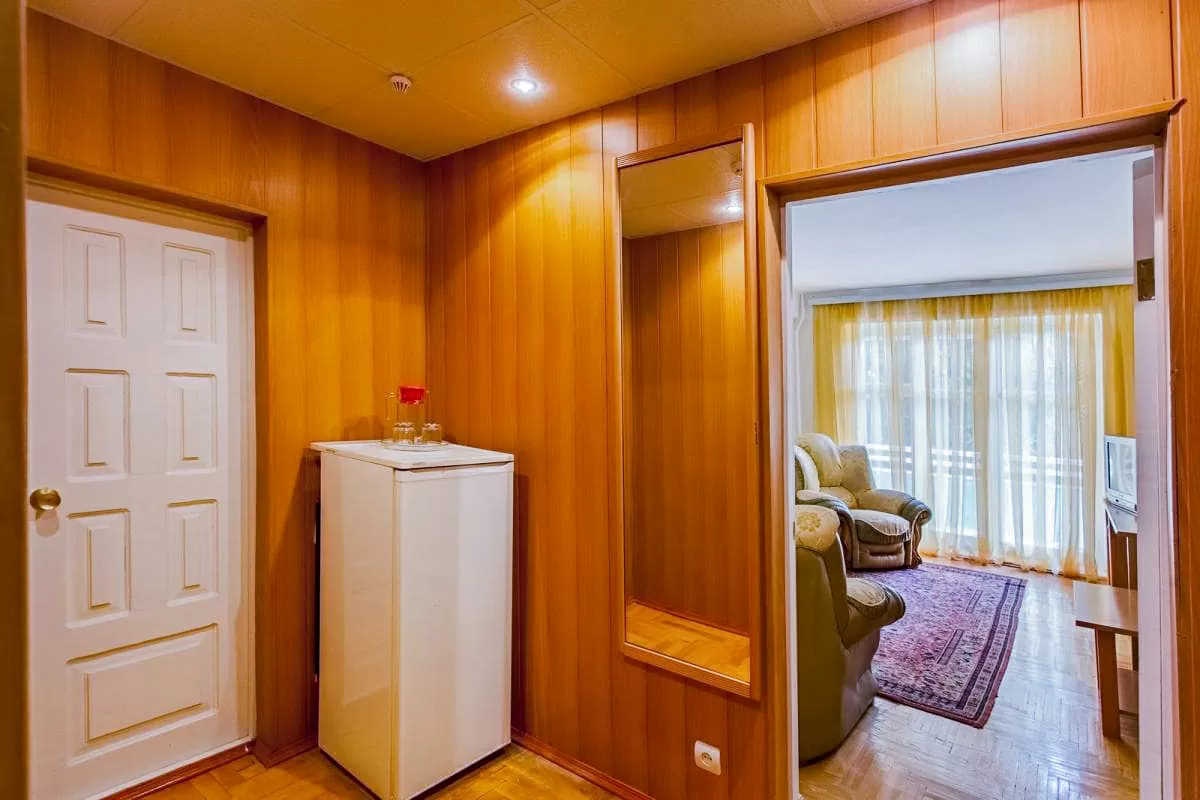 Люкс 2 местный 2 комнатный корпус 3 в санатории Лермонтова Пятигорск - фотография