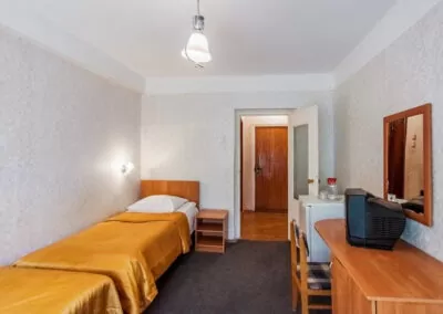 2 местный номер 2 категории корпус 3 в санатории Леронтова Пятигорск - фотография