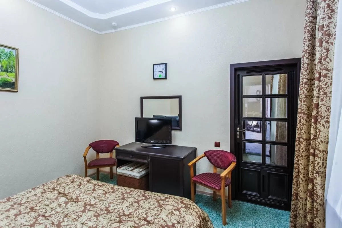 Апартаменты 2 местный 2 комнатный 10 корпус в санатории Лермонтова Пятигорск - фотография