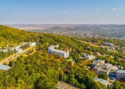 Вид на 1 корпус санатория Лермонтова Пятигорск - фотография